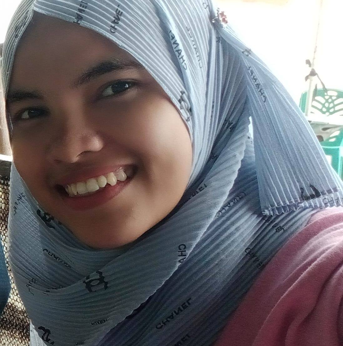 Ari Oktaviani Lathifah