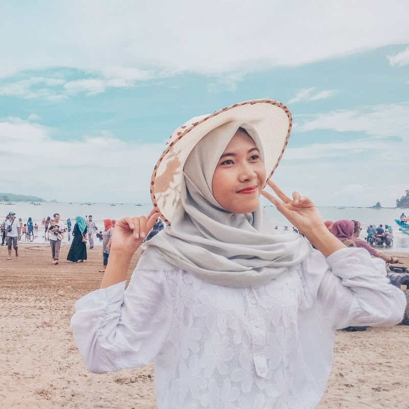 Faiqotul Izzatin Ni'mah